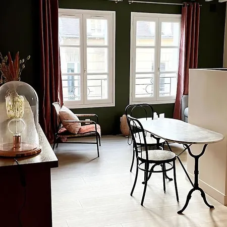 Duplex 50m2 Renove, Hyper-centre, St Sauveur Апартаменти Кан