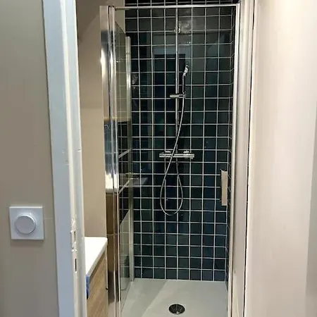 Duplex 50m2 Renove, Hyper-centre, St Sauveur شقة كان